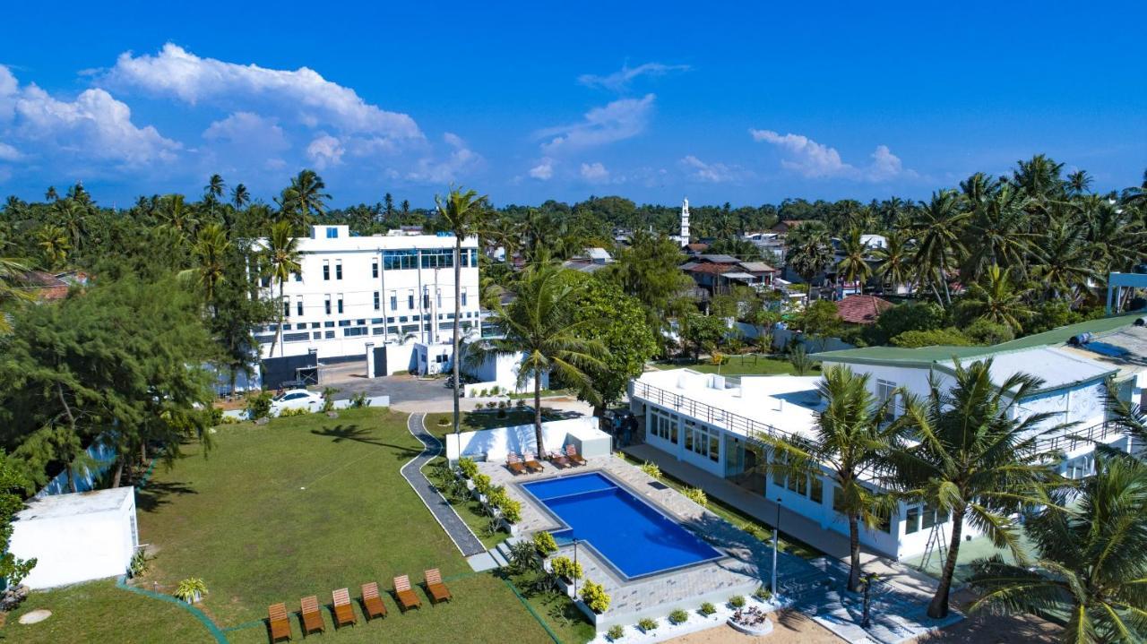 Manara Beach Resort Beruwala Exterior photo